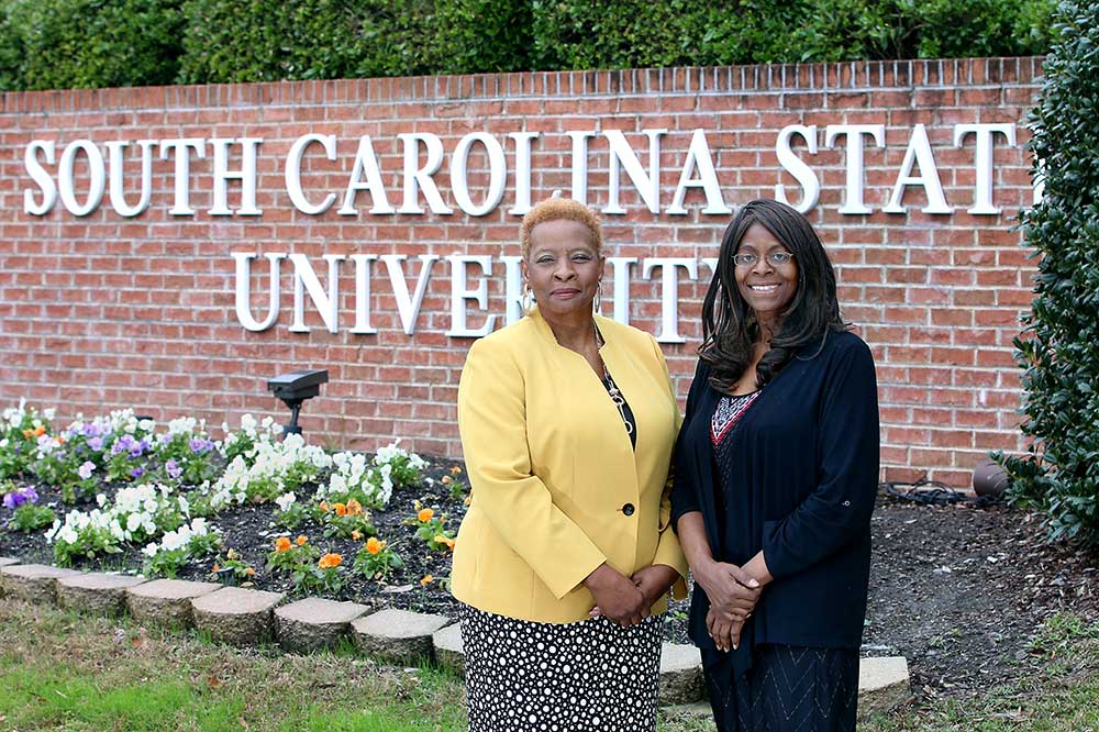 Dr. Judith Salley (left)  of South Carolina State University (SCSU) and Dr. Marvella Ford (right) of the Medical University of South Carolina and SCSU.
